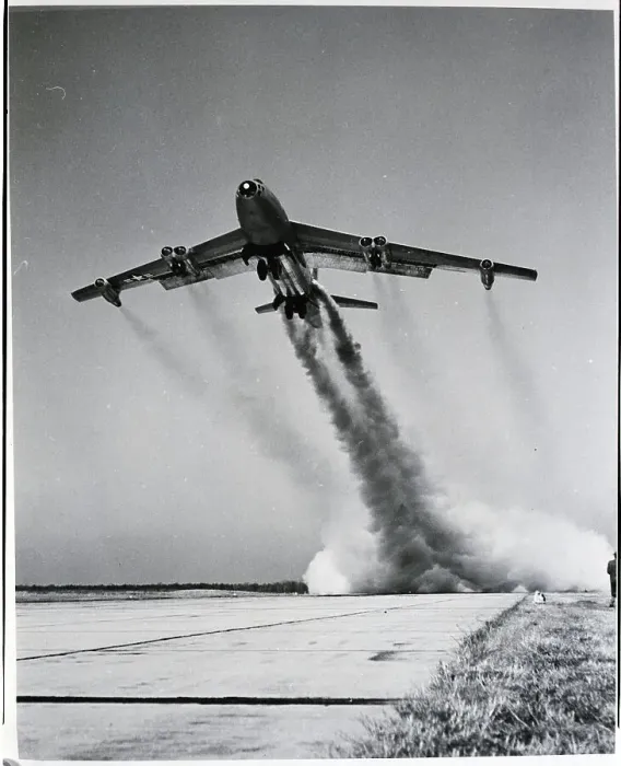 Framed Print : Boeing B-47 Stratojet Taking Off Framed Print : Boeing B-47 Stratojet Taking Off