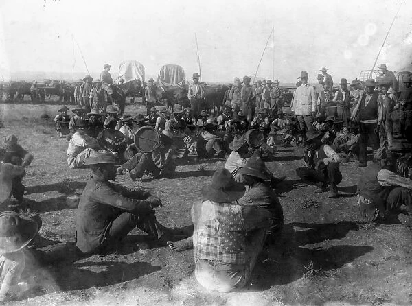Boer Camp. circa 1900: Boer soldiers in camp