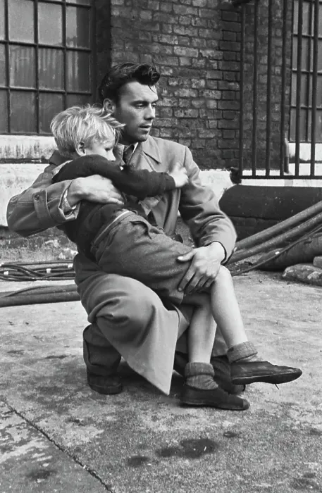 Framed Print : Bogarde's Sidekick Framed Print : Bogarde's Sidekick