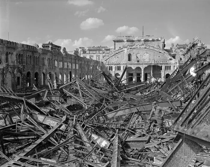 Framed Print : Bombed-out Train Station, Berlin
