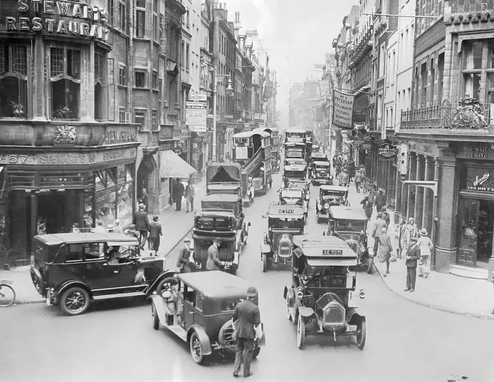 Framed Print : Bond Street in London