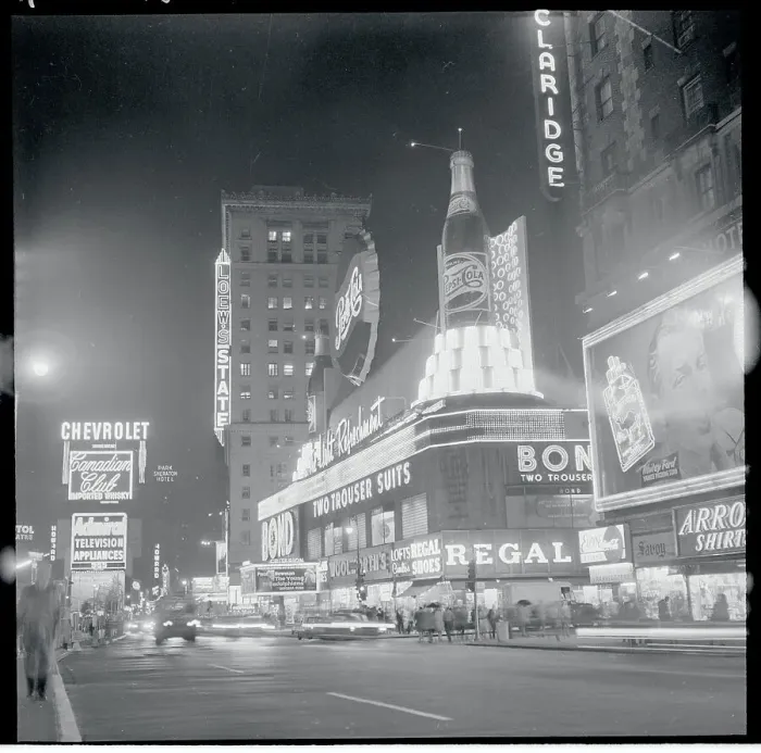 Framed Print : Bonds Clothing Store and Loews State Theater Framed Print : Bonds Clothing Store and Loews State Theater