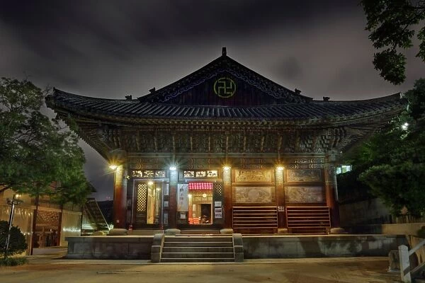Bongeunsa Temple on Cloudy Night