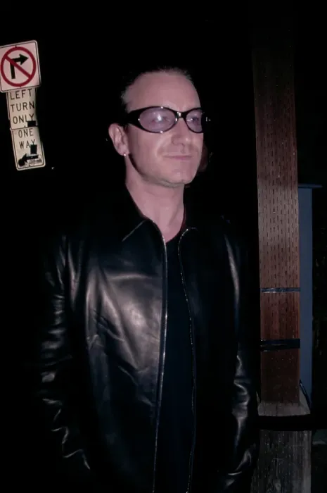 Framed Print : Bono Attends 1999 MTV Europe Music Awards Framed Print : Bono Attends 1999 MTV Europe Music Awards