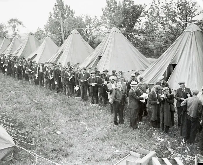 Framed Print : Bonus Veterans Checking In to Camp