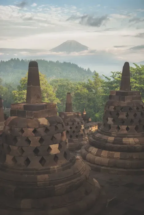 Framed Print : Borobudur temple in Yogyakarta, Indonesia Framed Print : Borobudur temple in Yogyakarta, Indonesia