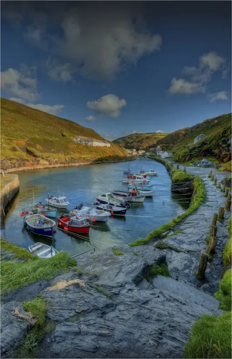 Framed Print : Boscastle Harbour, Cornwall, england Framed Print : Boscastle Harbour, Cornwall, england