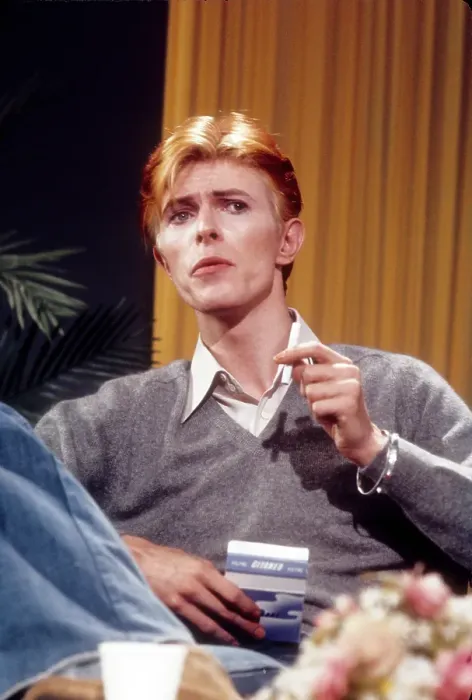 Framed Print : Bowie On Good Morning America Framed Print : Bowie On Good Morning America