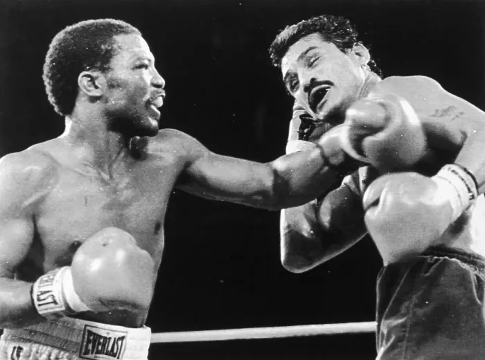 Framed Print : Boxer Aaron Pryor Punching Alexis Arguello Framed Print : Boxer Aaron Pryor Punching Alexis Arguello