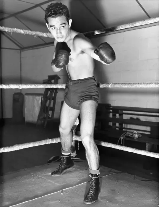 Framed Print : Boxer Sixto Escobar