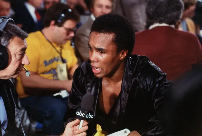 Framed Print : Boxer Sugar Ray Leonard Speaking with Reporter Howard Cosell Framed Print : Boxer Sugar Ray Leonard Speaking with Reporter Howard Cosell
