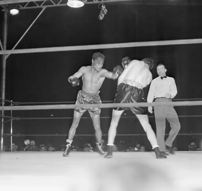 Framed Print : Boxing Action with Henry Armstrong and Barney Ross Framed Print : Boxing Action with Henry Armstrong and Barney Ross