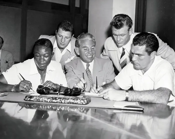 Framed Print : Boxing Champs Signing Contracts Framed Print : Boxing Champs Signing Contracts