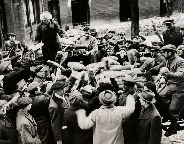 Framed Print : Bread Distribution In Berlin Framed Print : Bread Distribution In Berlin