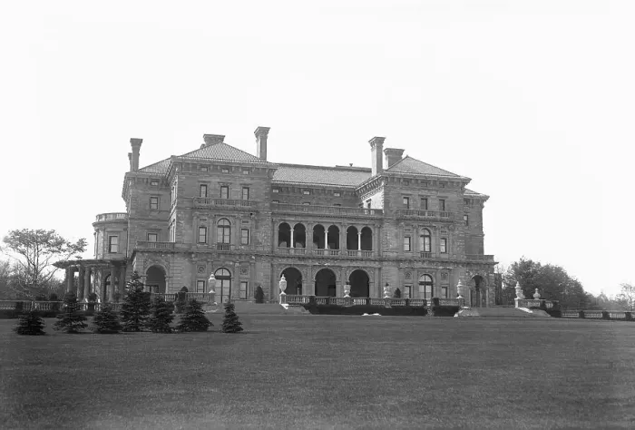 Framed Print : The Breakers Mansion