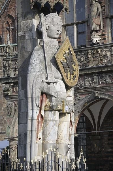 Bremer Roland or Roland Statue, Bremen, Germany, Europe