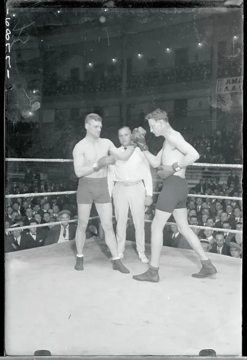 Framed Print : Bill Brennan and Jim Tracey in Boxing Ring Framed Print : Bill Brennan and Jim Tracey in Boxing Ring