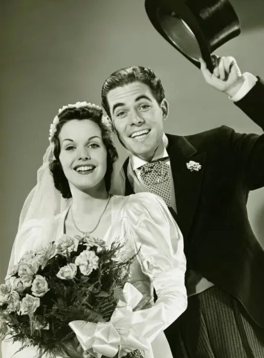 Framed Print : Bride and Groom posing in studio, (B&W), portrait Framed Print : Bride and Groom posing in studio, (B&W), portrait