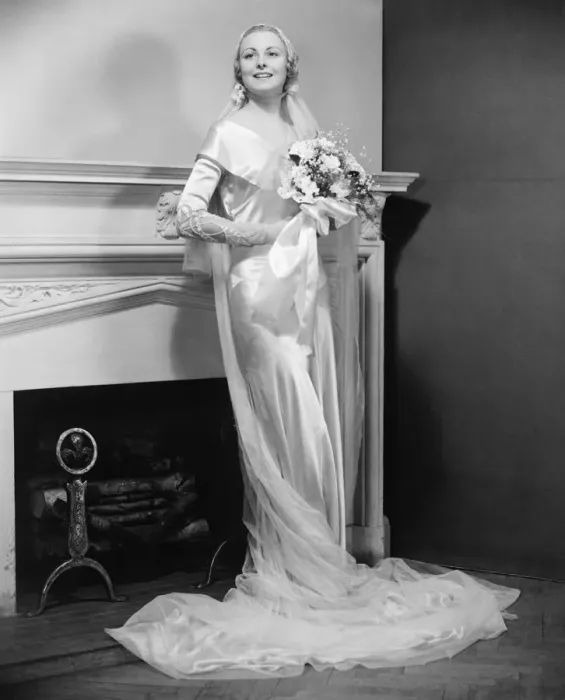 Framed Print : Bride posing at fireplace (B&W), portrait Framed Print : Bride posing at fireplace (B&W), portrait