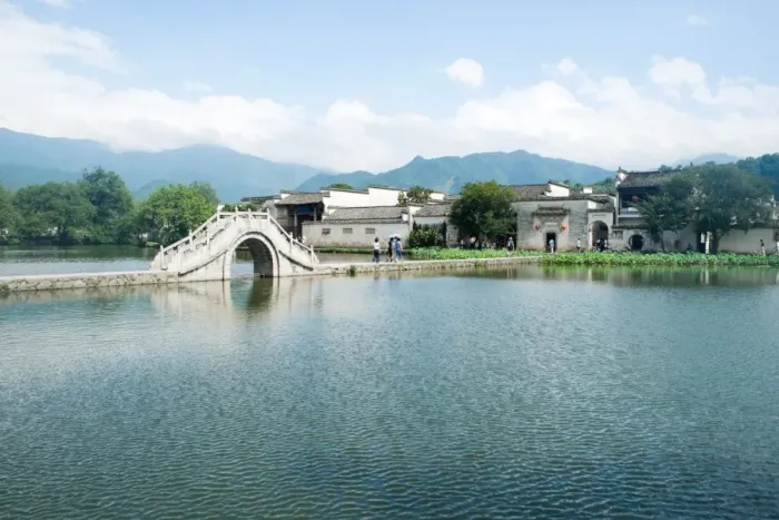 Framed Print : Bridge lanscape, HongCun, China Framed Print : Bridge lanscape, HongCun, China