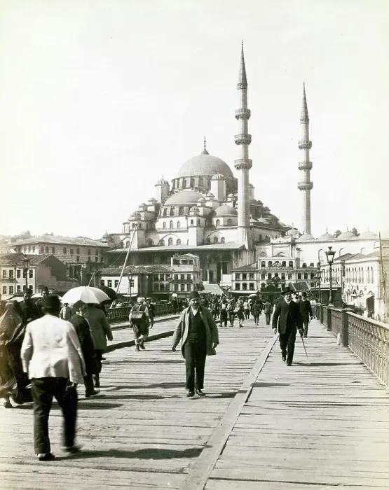 Framed Print : The Bridge and the Mosque, Constantinople, now Istandbul, 1870, Turkey, Historic, digitally restored reproduction from a 19th century original Framed Print : The Bridge and the Mosque, Constantinople, now Istandbul, 1870, Turkey, Historic, digitally restored reproduction from a 19th century original