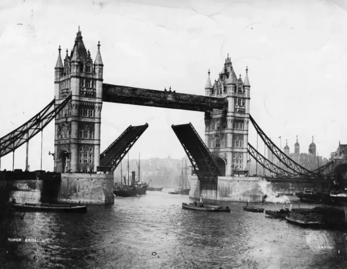 Framed Print : Bridge Opens