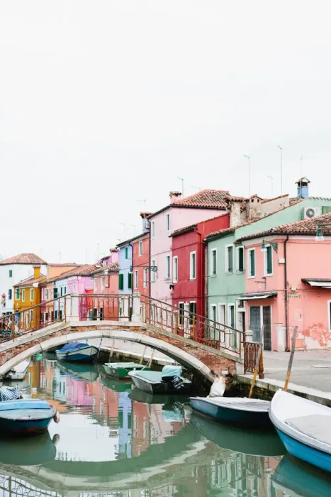 Framed Print : Brightly painted homes on the island of Burano Venice, Italy Framed Print : Brightly painted homes on the island of Burano Venice, Italy