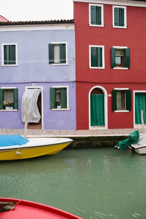 Framed Print : Brightly painted homes on the island of Burano Venice, Italy Framed Print : Brightly painted homes on the island of Burano Venice, Italy