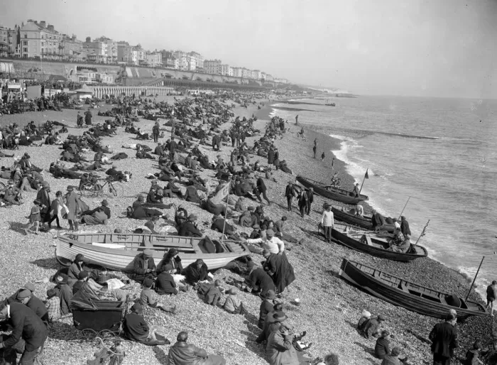 Framed Print : Brighton Holiday Beach 1928 Framed Print : Brighton Holiday Beach 1928