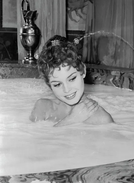 Framed Print : Brigitte Bardot Bathing in Milk