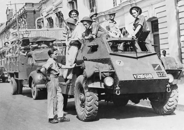 Framed Print : British Troops Patrolling Calcutta Framed Print : British Troops Patrolling Calcutta