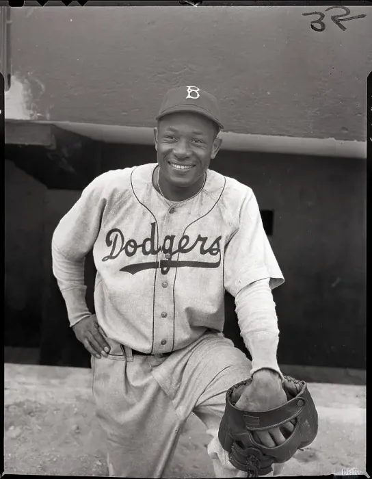 Framed Print : Brooklyn Dodgers Pitcher Dan Bankhead Framed Print : Brooklyn Dodgers Pitcher Dan Bankhead
