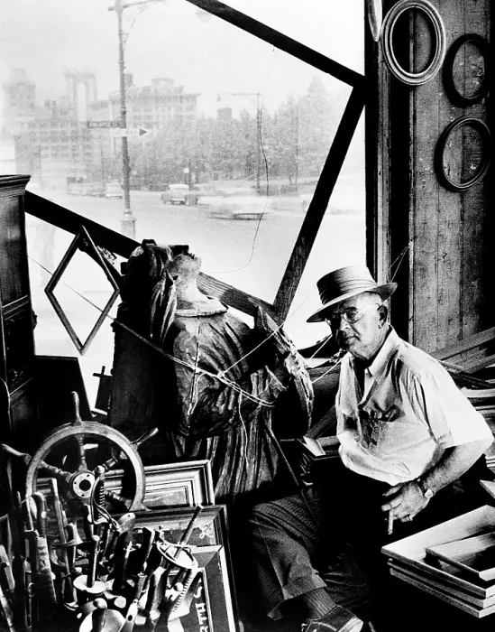 Framed Print : Brooklyn Heights Antiques Dealer George Knapp Framed Print : Brooklyn Heights Antiques Dealer George Knapp