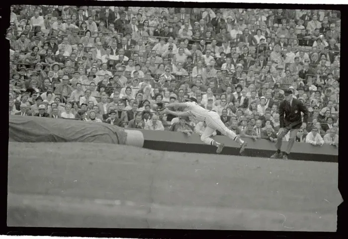 Framed Print : Brooks Robinson in Action Framed Print : Brooks Robinson in Action
