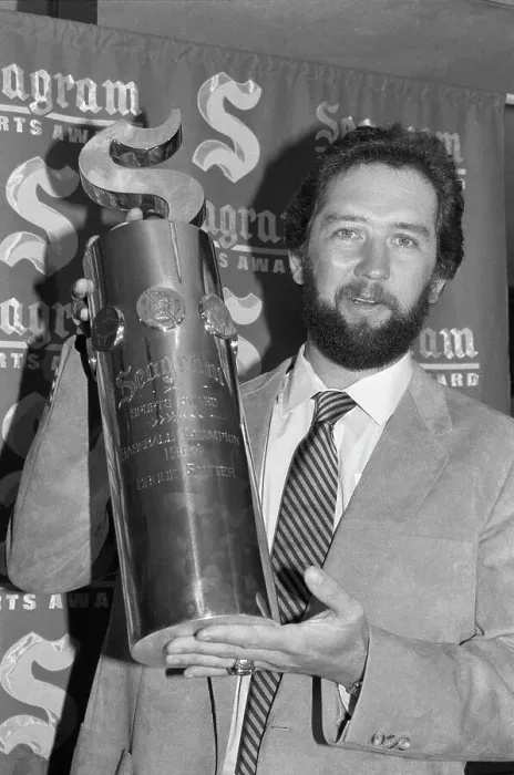Framed Print : Bruce Sutter Holding Seagram'S Trophy Framed Print : Bruce Sutter Holding Seagram'S Trophy