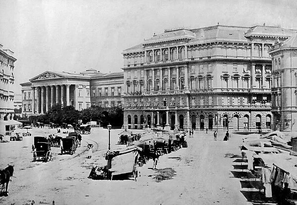 Budapest. The Haymarket, Budapest, circa 1900. (Photo by Hulton Archive / Getty Images)