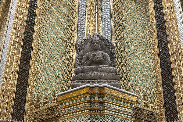 Buddha statue, Phra Mondop, Wat Phra Kaeo or Wat Phra Kaew, Grand Palace, Royal Palace, Bangkok, Thailand