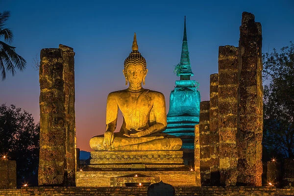 Buddha Statue at Wat Mahathat in Sukhothai Historical Park