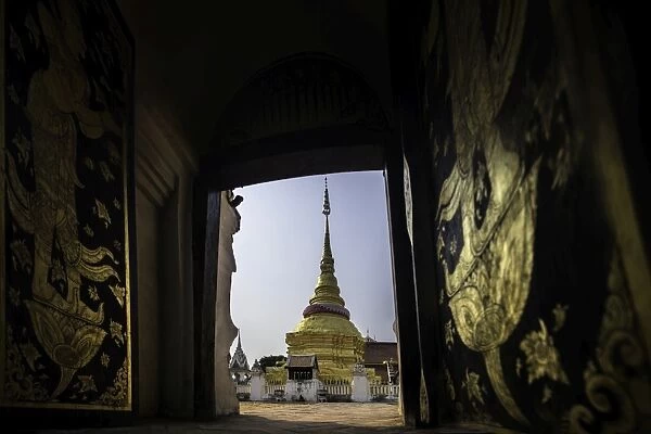Buddhist temple and Golden Pagoda