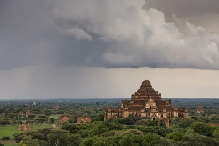 Framed Print : Buddhist temples in the Bagan Archaeological Zone Framed Print : Buddhist temples in the Bagan Archaeological Zone