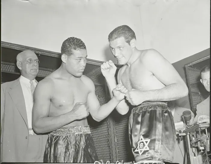 Framed Print : Buddy Baer and Joe Louis Squaring Off Framed Print : Buddy Baer and Joe Louis Squaring Off