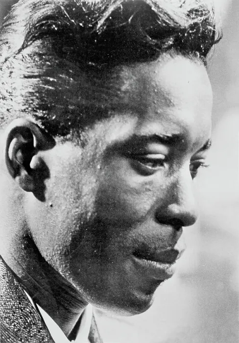 Framed Print : Buddy Guy. Blues musician Buddy Guy poses for a portrait circa 1960 Framed Print : Buddy Guy. Blues musician Buddy Guy poses for a portrait circa 1960