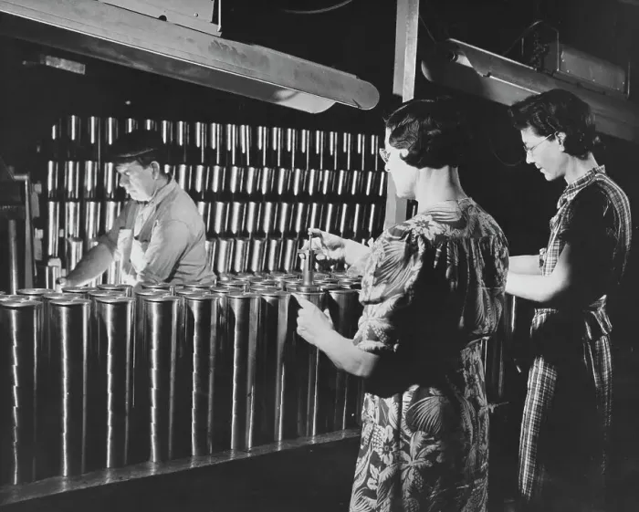 Framed Print : Building 75mm Cartridges Cases for Battle