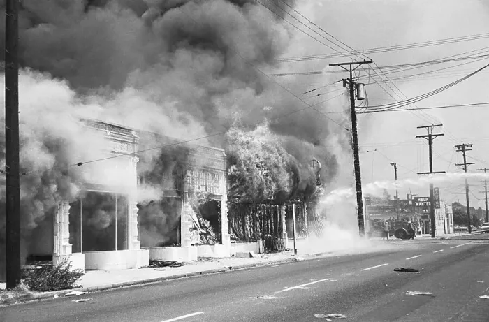 Framed Print : Building On Fire After Riot, Los Angeles Framed Print : Building On Fire After Riot, Los Angeles