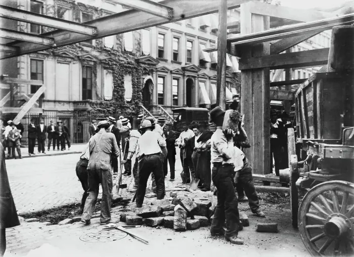 Framed Print : Building the Subway Framed Print : Building the Subway