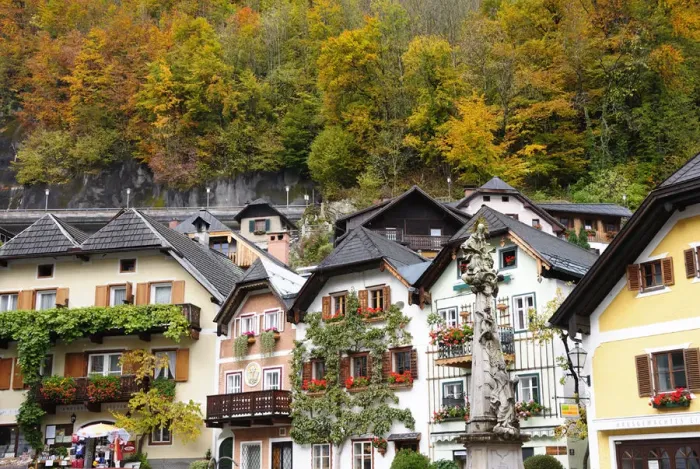 Framed Print : Buildings in Hallstatt Framed Print : Buildings in Hallstatt