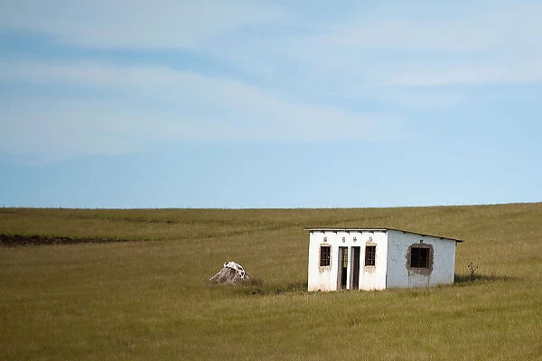 built structure, day, deserted, eastern cape province, field, green, horizon over land