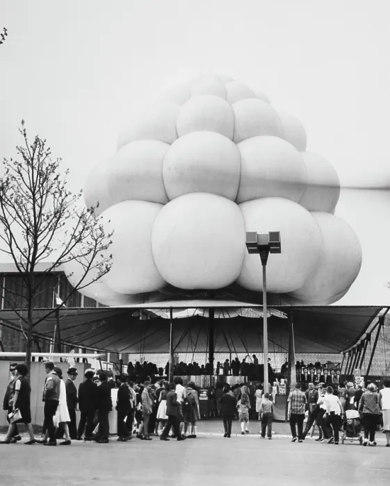Framed Print : Bulbous Sculpture At New York World's Fair Framed Print : Bulbous Sculpture At New York World's Fair