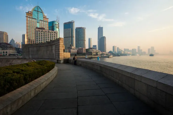Framed Print : The Bund in the morning, Shanghai Framed Print : The Bund in the morning, Shanghai