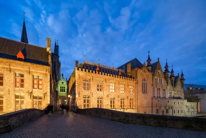 Framed Print : Burg Square Crossing